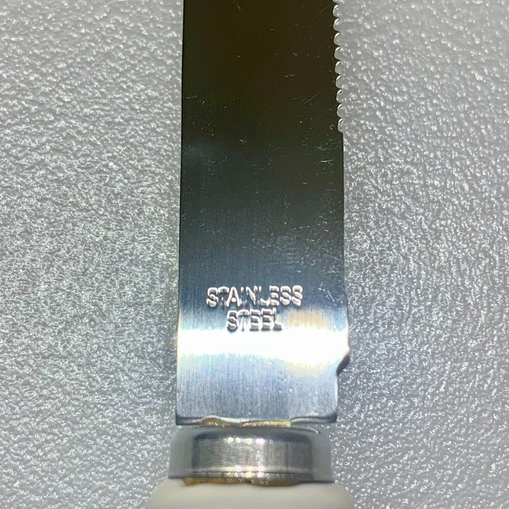 Pfaltzgraff Winterberry Cheese Tray with matching knife - Picture 9 of 10